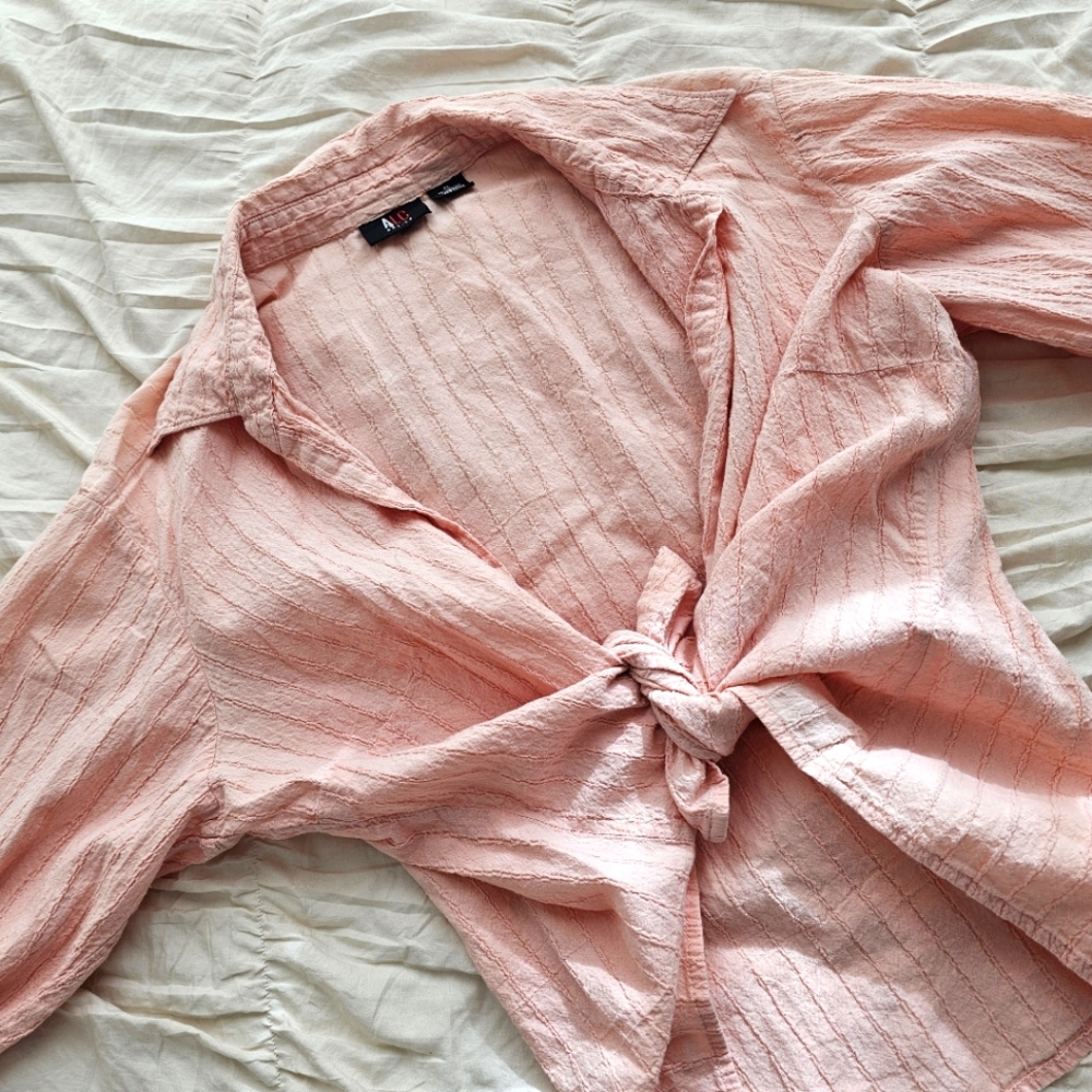 'The Rachel' Crinkle Tie-Front Collared Top